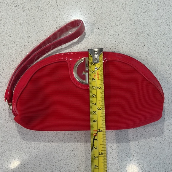 ✨GIORGIO ARMANI✨ Makeup/Travel Bag with Strip - Red - Picture 7 of 8